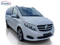 Skats no labās puses priekšā