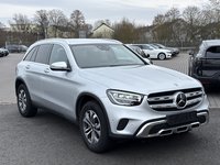 Pogled desno spredaj