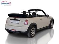 Vue de l’arrière droit