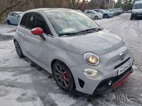 Pogled desno spredaj