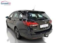 Vue de l’arrière gauche