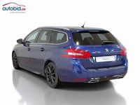 Vue de l’arrière gauche