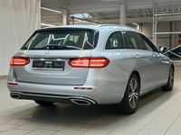 Náhled zezadu zprava