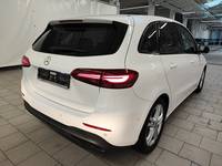 Aanzicht achter rechts