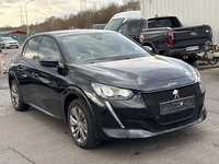 Pogled desno spredaj