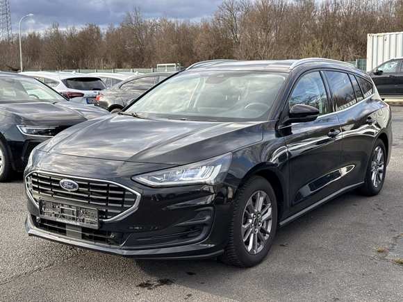 Pogled od napred levo