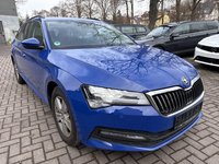 Pogled desno spredaj