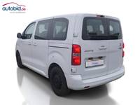 Vue de l’arrière gauche