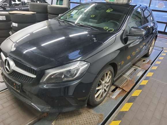 Náhled zpředu zleva