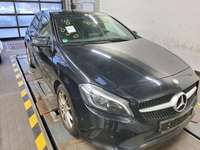 Pogled desno spredaj