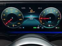 Pohled na přístrojovou desku