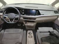 Вид на салон