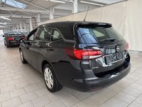 Vaizdas iš galo kairės