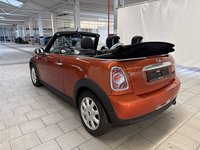 Pogled od pozadi levo