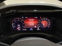 Pohled na přístrojovou desku