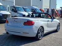 Pogled od pozadi desno