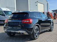 Aanzicht achter rechts