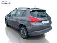 Vue de l’arrière gauche