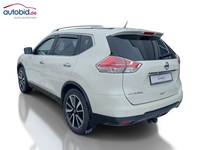 Vue de l’arrière gauche