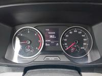 Pogled na kombinovani instrument