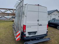 Pogled od pozadi levo