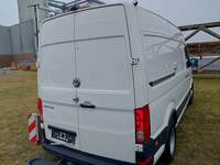 Pogled od pozadi desno