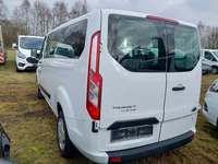 Pogled od pozadi levo