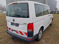 Pogled od pozadi desno