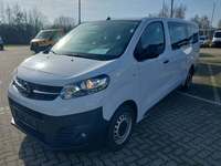 Pogled od napred levo