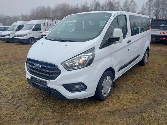 Pogled od napred levo