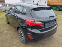 Pogled od pozadi levo