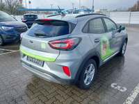 Pogled od pozadi desno