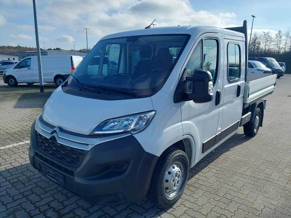 Pogled od napred levo