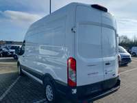 Pogled od pozadi levo