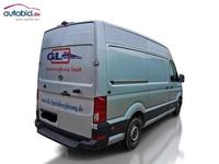 Vue de l’arrière gauche