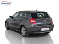 Vue de l’arrière gauche