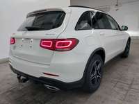 Pogled od pozadi desno