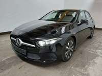 Pogled od napred levo