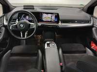 Вид на салон