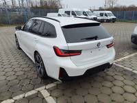 Vaade tagant vasakult