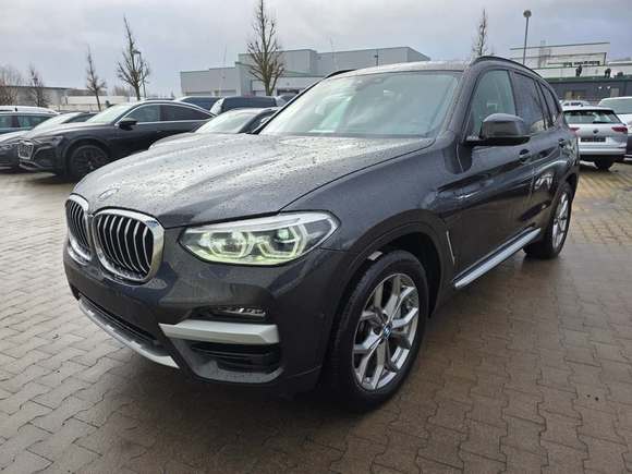 Náhled zpředu zleva