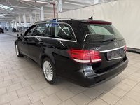 Вид сзади слева