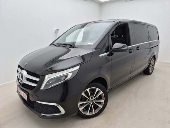 Вид спереди слева