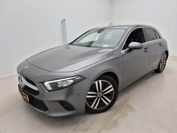 Вид спереди слева