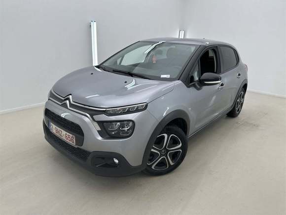 Pogled od napred levo