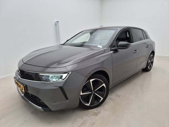 Pogled od napred levo