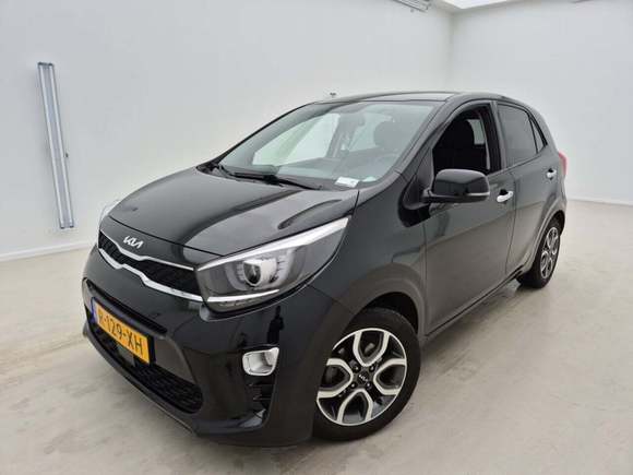 Pogled od napred levo