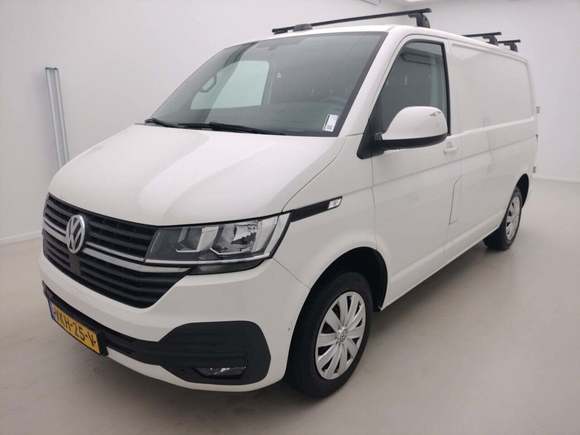 Pogled od napred levo