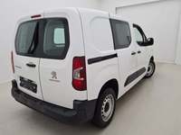 Pogled od pozadi desno