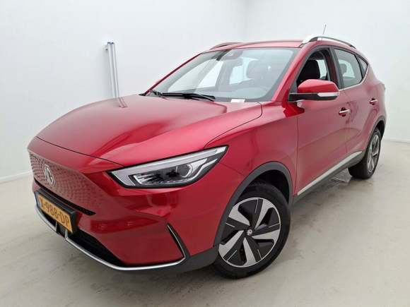 Вид спереди слева